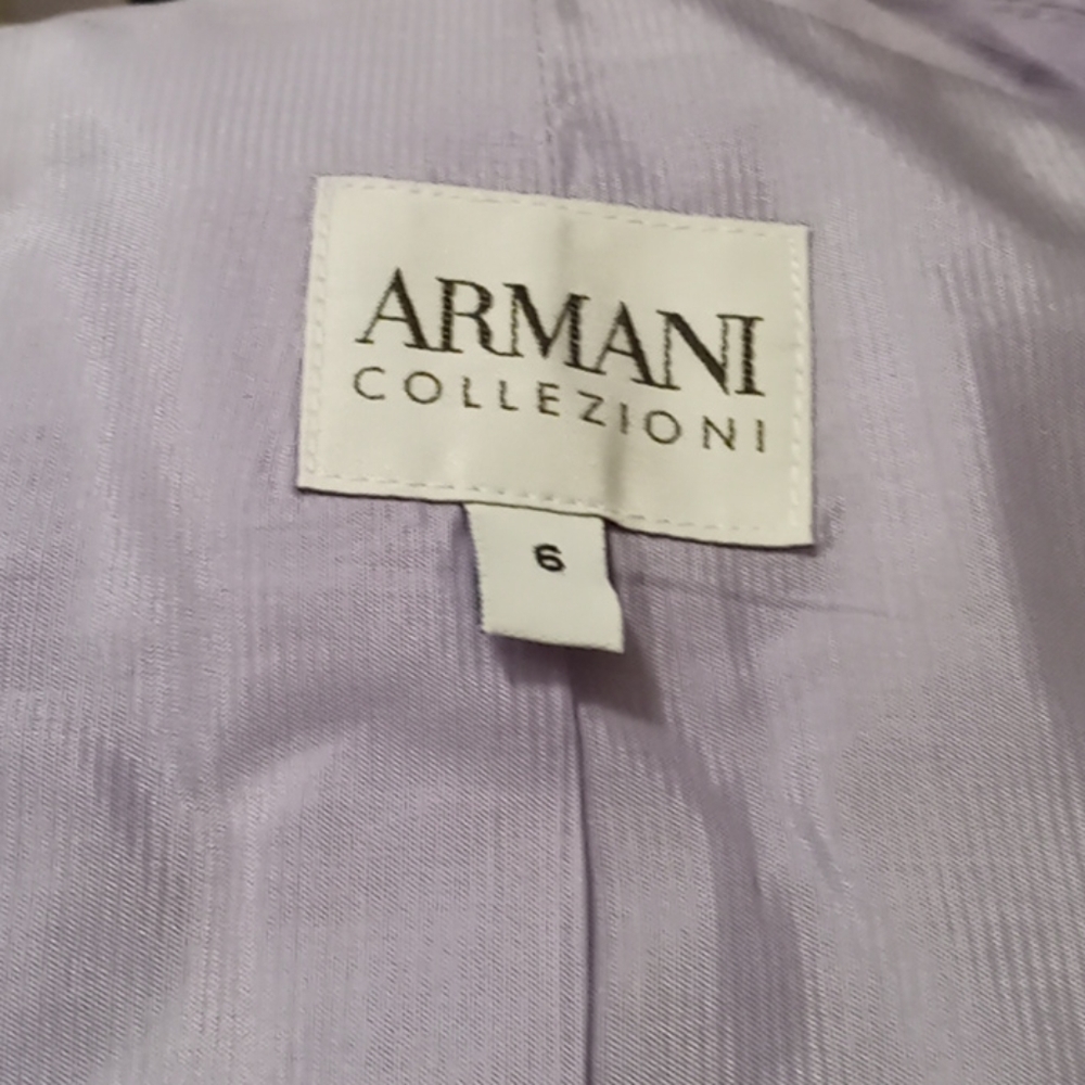 Ladies Jacket Just Like New Extra Button - image 5